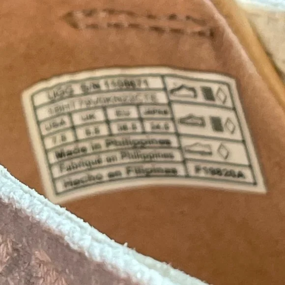 UGG Women’s Tammy Slip-On Shoes – Warm White – Size 7.5 - Picture 2 of 6